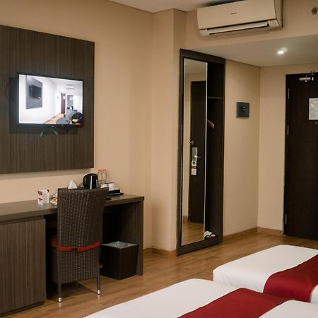 Merapi Merbabu Hotels Bekasi Exteriér fotografie