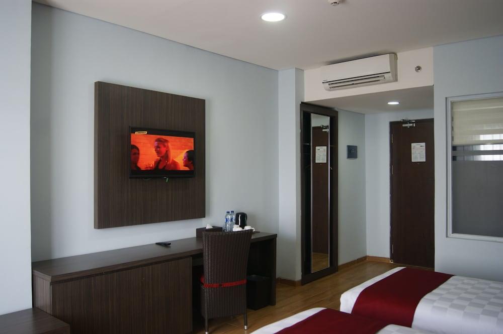 Merapi Merbabu Hotels Bekasi Exteriér fotografie