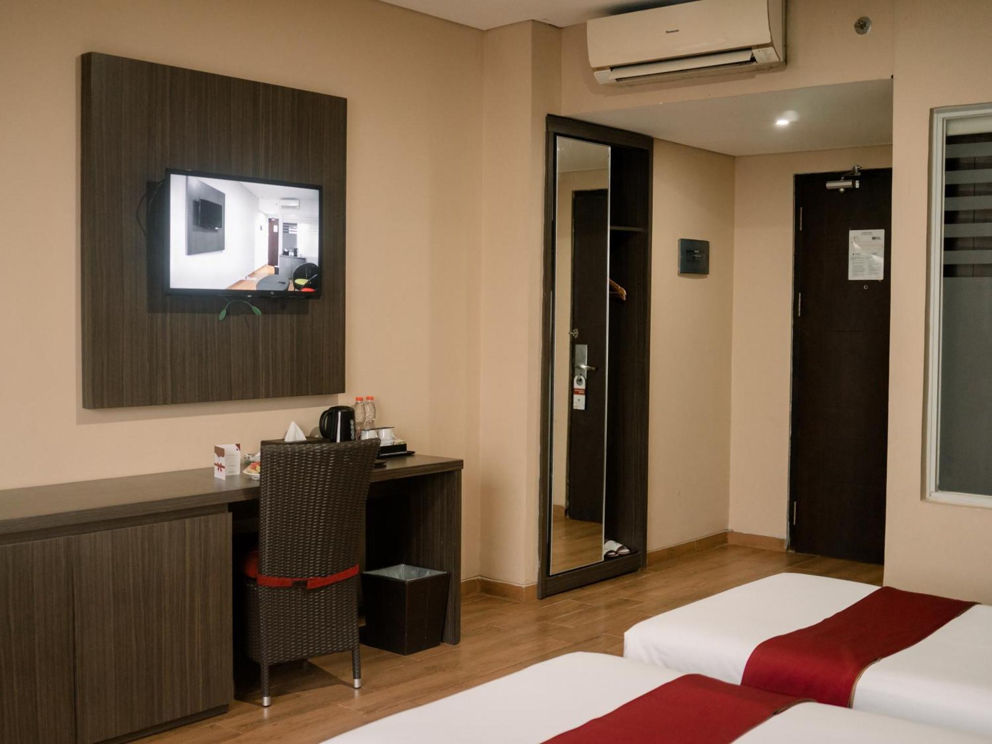 Merapi Merbabu Hotels Bekasi Exteriér fotografie